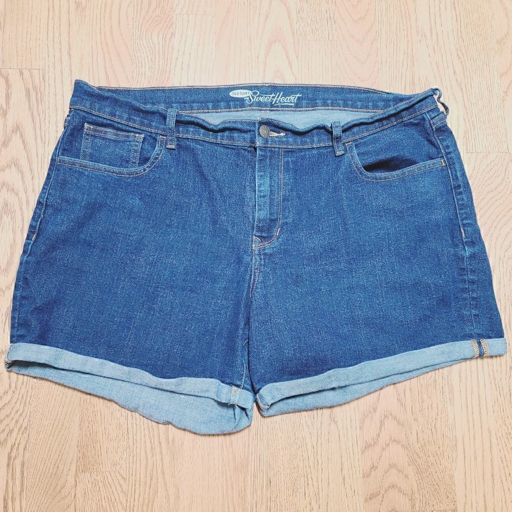 Old Navy Sweetheart Jean Shorts 16